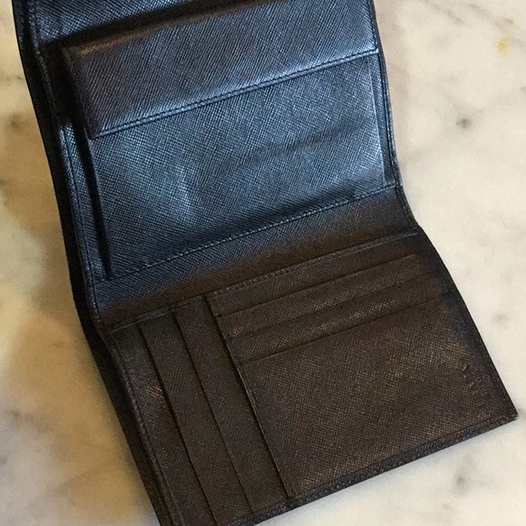 100% AUTHENTIC PRADA SAFFIANO LEATHER WALLET BLACK TRI-FOLD - Picture 3 of 11